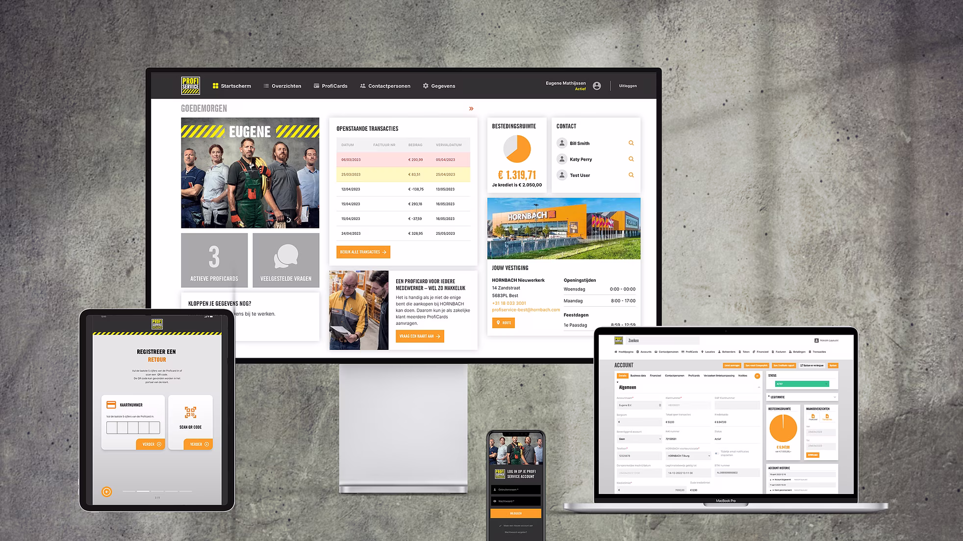 Responsive webdesign getoond op verschillende apparaten: desktop, laptop, tablet en smartphone